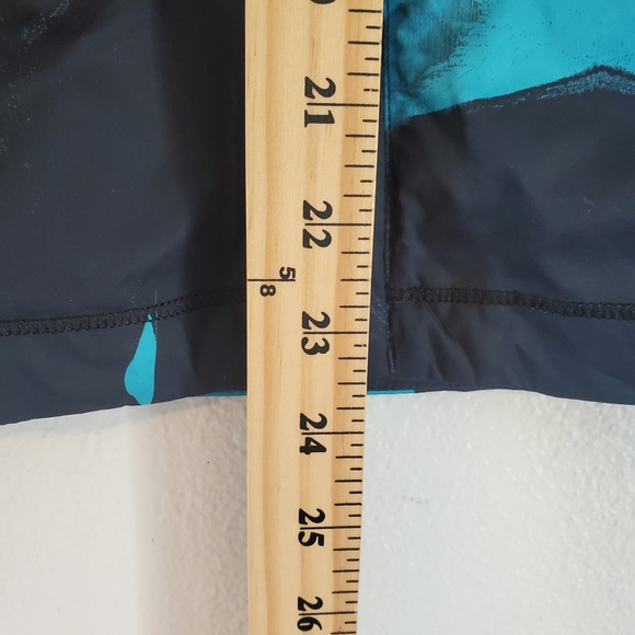 Lululemon Athletica Pack It Run Vest Full Zip Sleeveless Hood Lightweight Size 4 - Picture 2 of 10